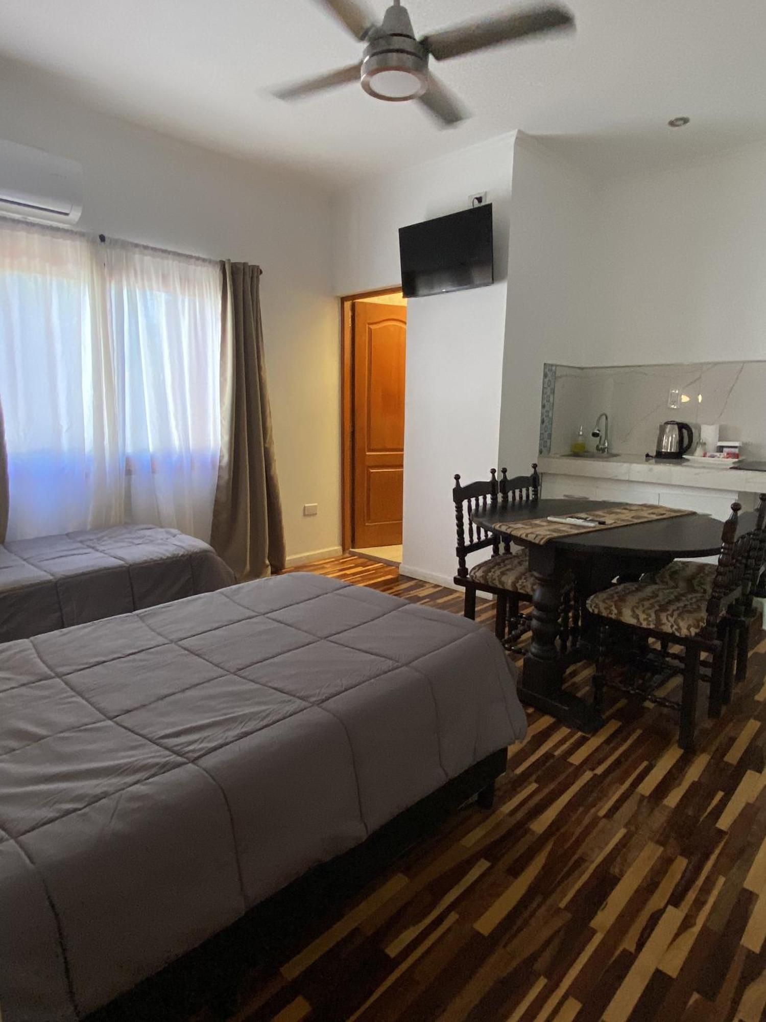 Apartamento Temporarios Saenz Pena Roque Sáenz Peña Exterior foto